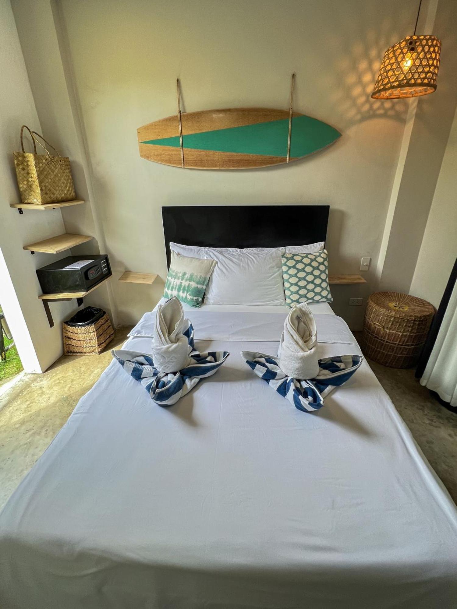 Siargao Bed And Brewery Hotel General Luna  Exterior foto